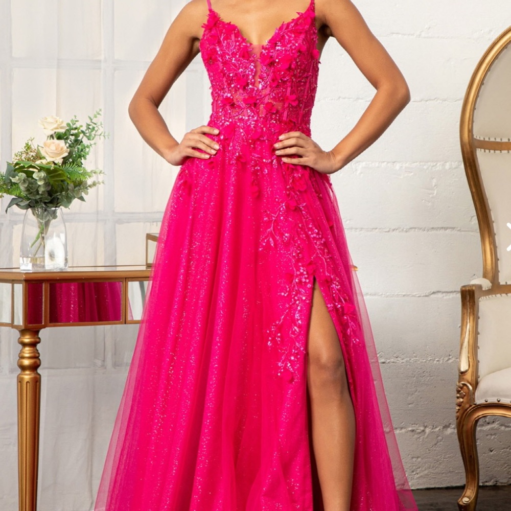 Elegant Pink Prom Dress!!